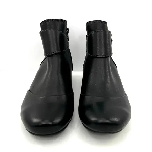 Taos Footwear Women's Addition Leather Side Zip Ankle Boots - Picture 2 of 8